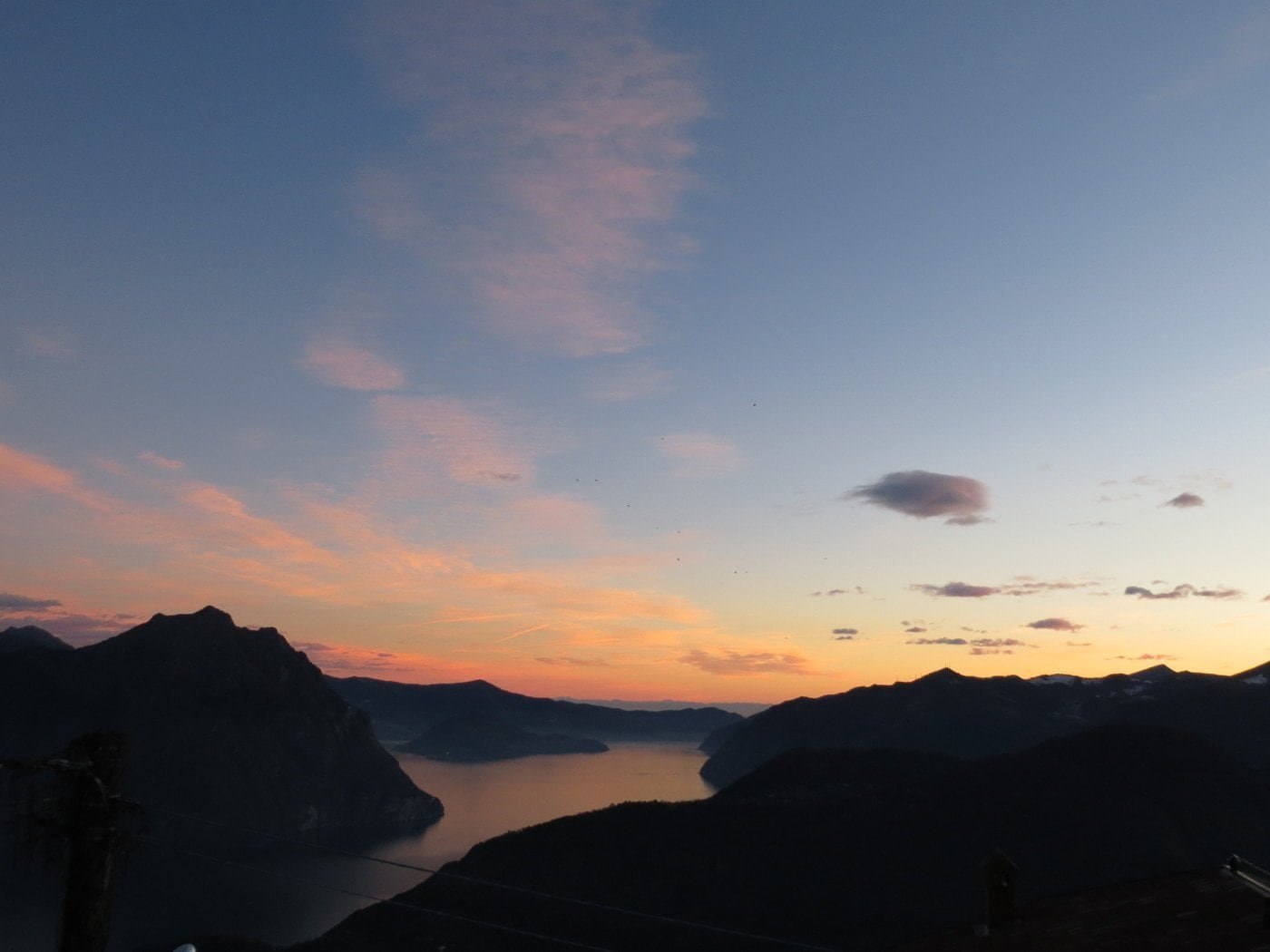Tramonto sul Lago d'Iseo dal territorio di Bossico