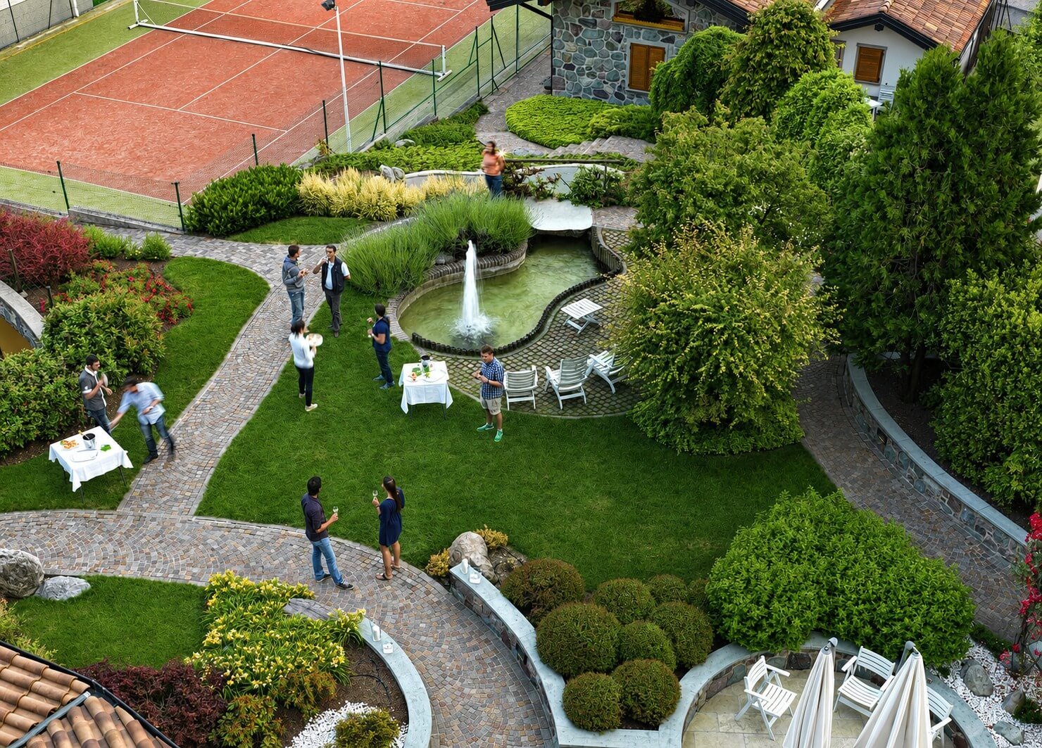 Giardino dell'Hotel Miralago per pause tra lavoro e relax